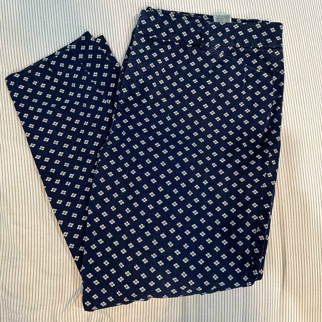 Old Navy Pixie Size 18